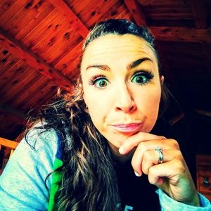 Meet your Posher, Rebekah